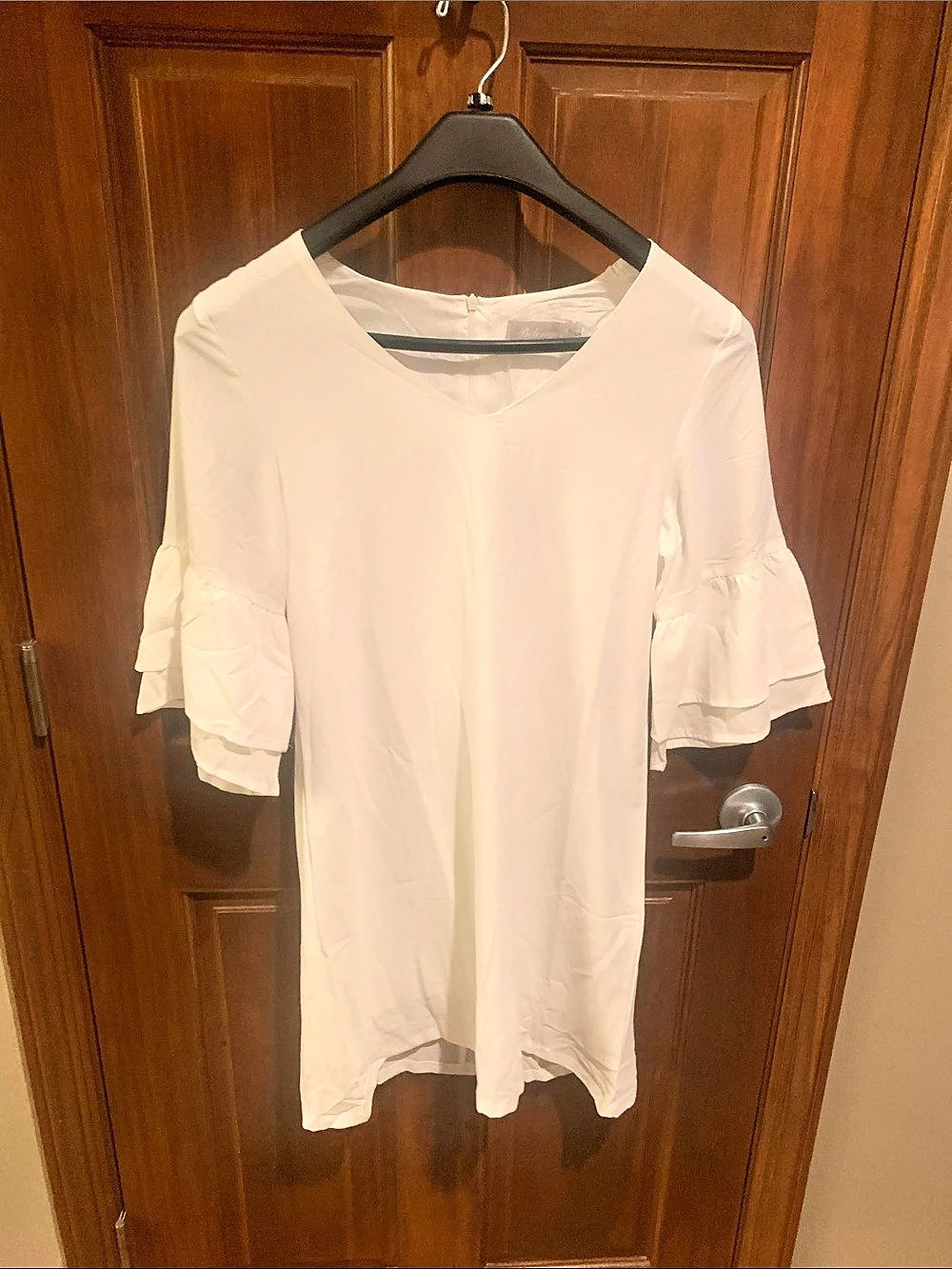Belonging Ruffle Sleeve dress in White Size Small Like New